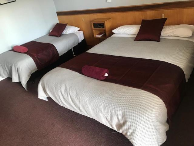 County Lodge Motor Inn West Wyalong Buitenkant foto